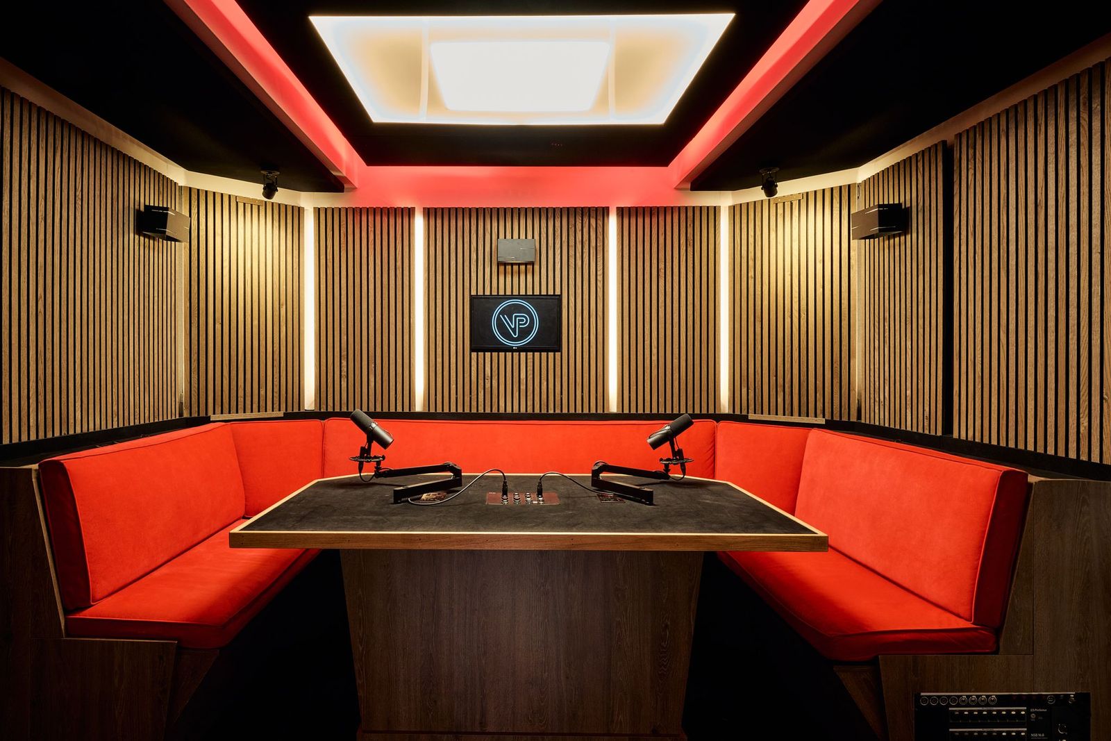 Voxpod London podcast studio